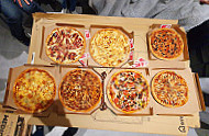 Domino's Pizza Dieppe food