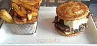 Le Bistro Burger food