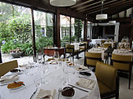 Quinta De Santo Antonio food