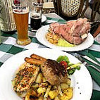 Alt-berliner Wirtshaus food