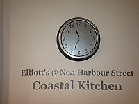 Elliott's At No 1 Harbour Street inside