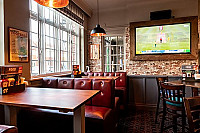 Manor House Pub inside