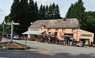 Auberge Du Godelot outside