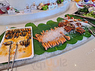 Royal Grand Buffet food