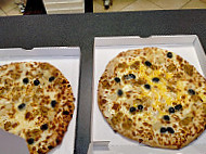 Luna Pizza food