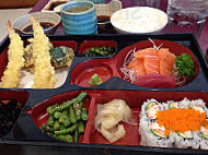 Sushi King food