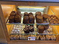 Model Bakery food