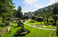 Hotel Waldmuehle Restaurant inside