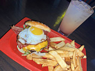 Red Robin Gourmet Burgers food