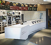 Mcdonald's Zone Commerciale inside