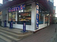 Obelix Pitta Gyros outside