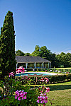 Abbaye De Villeneuve outside