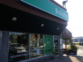 Bolista outside