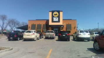 Buffalo Wild Wings outside