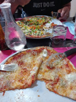 Le Qg &pizzeria Tharon-plage food