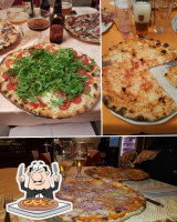 Pizzeria Weekend food