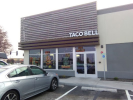 Taco Bell outside