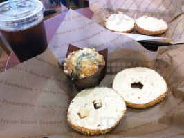 Einsten Bros. Bagels food