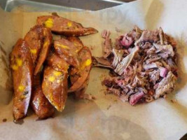 Dickey's Barbecue Pit inside