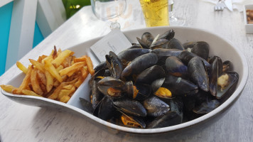 Au Cap De Bonne Espérance Port Des Barques food