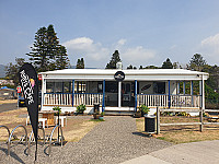 Rubys Cafe On Bulli Beach outside