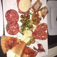 La Gondola food