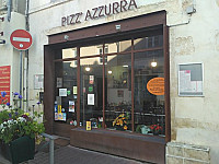 Pizz Azzurra outside