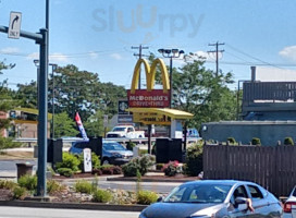 Mcdonald's outside