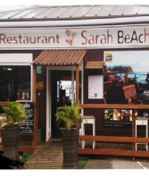 Sarl Sarah Beach outside