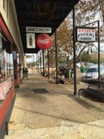 Janie's Pastry Shop Bakery outside