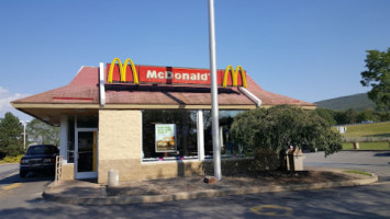 Mcdonald's inside