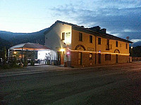 Trattoria Dell'isola outside