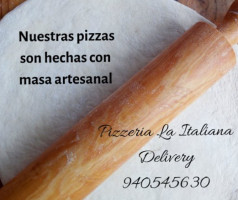 Pizzeria Los Viajeros food