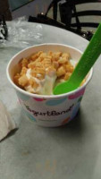 Yogurtland food