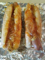 Dave's Hotdogs food