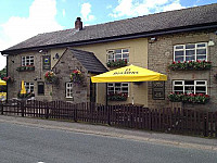 The Farmers Arms outside