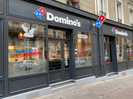 Domino's Pizza Vichy food