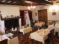 Relais Du Plessis-Bourre food