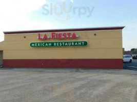 La Fiesta Mexican outside