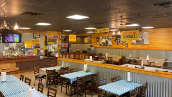 Dickey's Barbecue Pit food