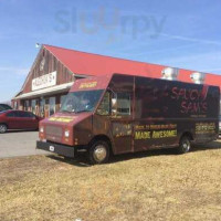 Saucy Sam's Mobile Kitchen outside