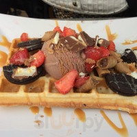 House Milkshake Waffles food