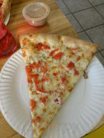 Giovanni's Pizza food