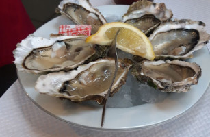 Moules And Beef Arcachon food