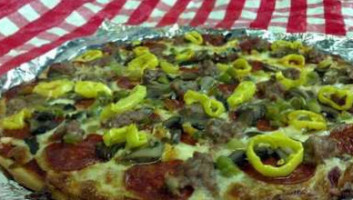 Klosterman's Pizza food