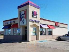 Taco Bell outside