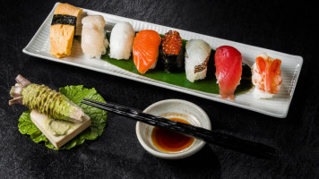 Kinchia Sushi Weinbar food