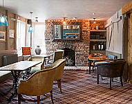 The Bugle Inn inside