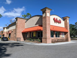 Bojangles Famous Chicken N Biscuits outside