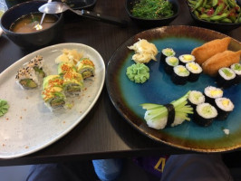 Taka Sushi food